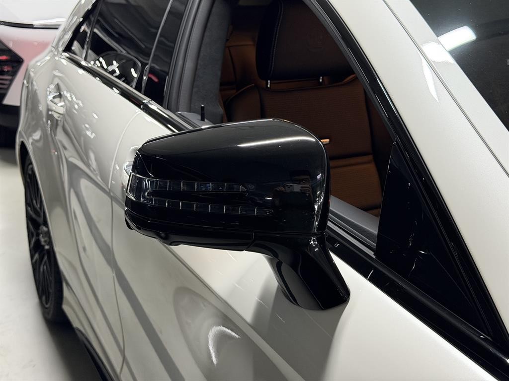 벤츠 CLS 클래스 CLS클래스 W218 CLS 63 S AMG 4MATIC 이미지 17