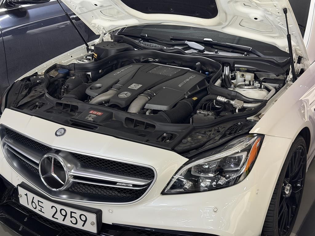 벤츠 CLS 클래스 CLS클래스 W218 CLS 63 S AMG 4MATIC 이미지 5