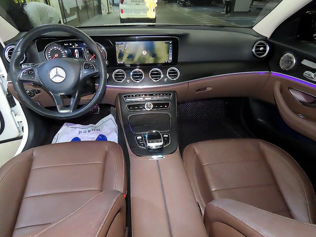 벤츠 E 클래스 E-클래스 W213 E200 아방가르드 이미지 10