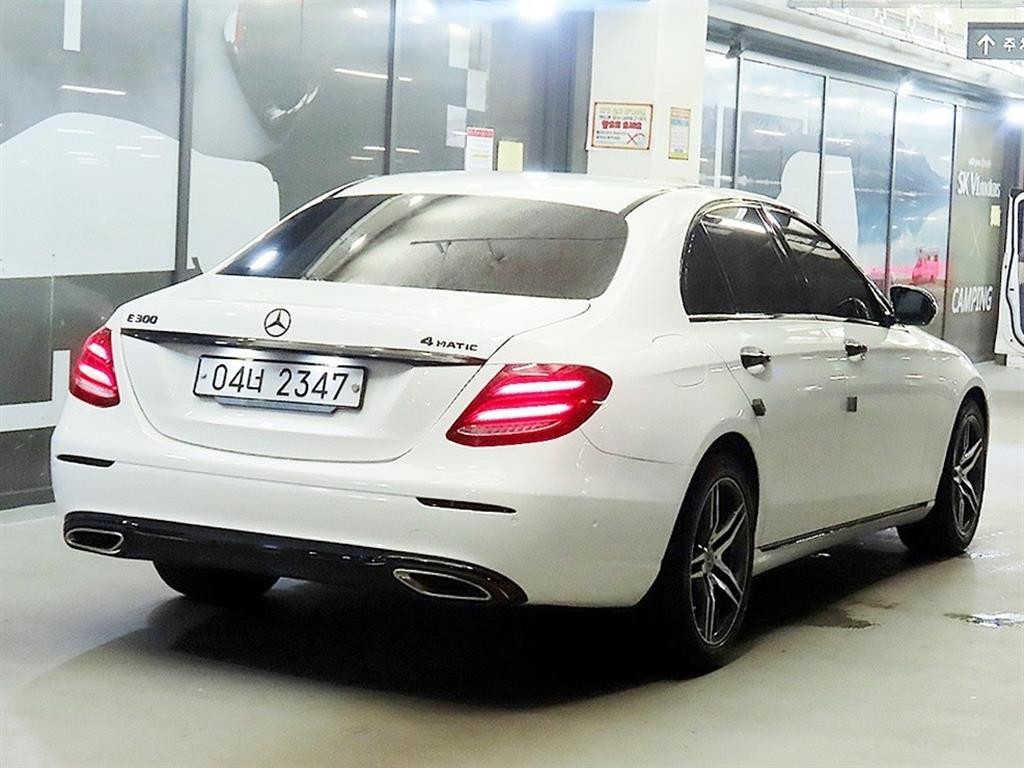 벤츠 E 클래스 E-클래스 W213 E200 아방가르드 이미지 4
