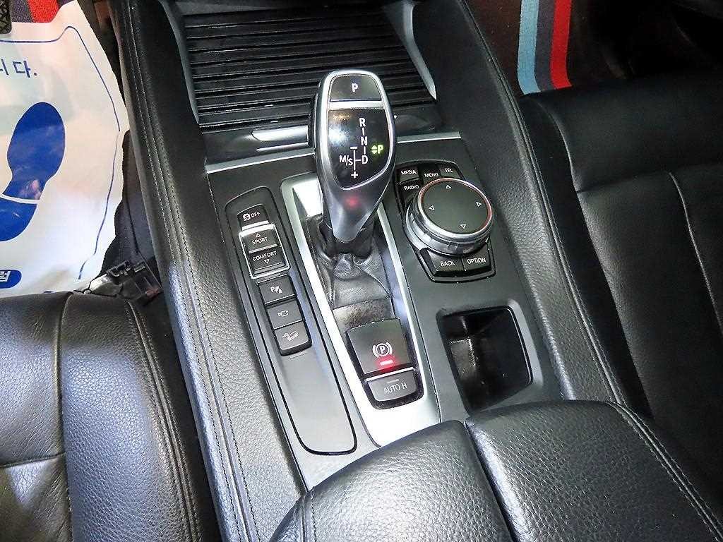 BMW X6 X6 (F16) xDrive 30d 이미지 12