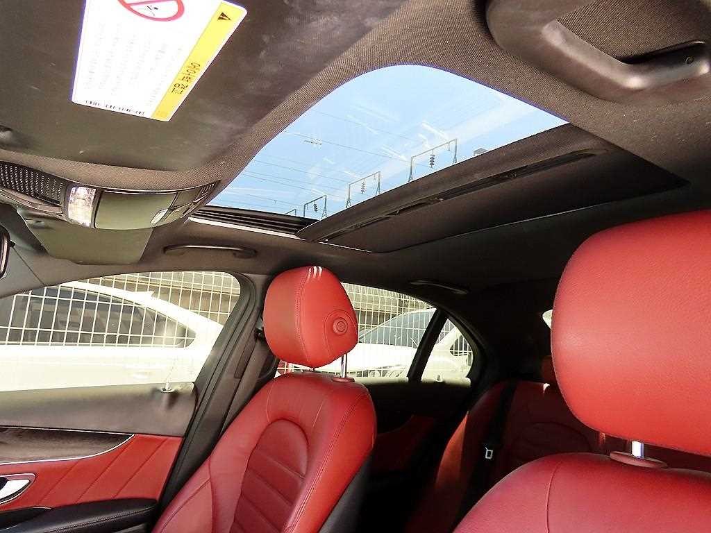 벤츠 C 클래스 C클래스 W205 C200 4MATIC 익스클루시브 이미지 17