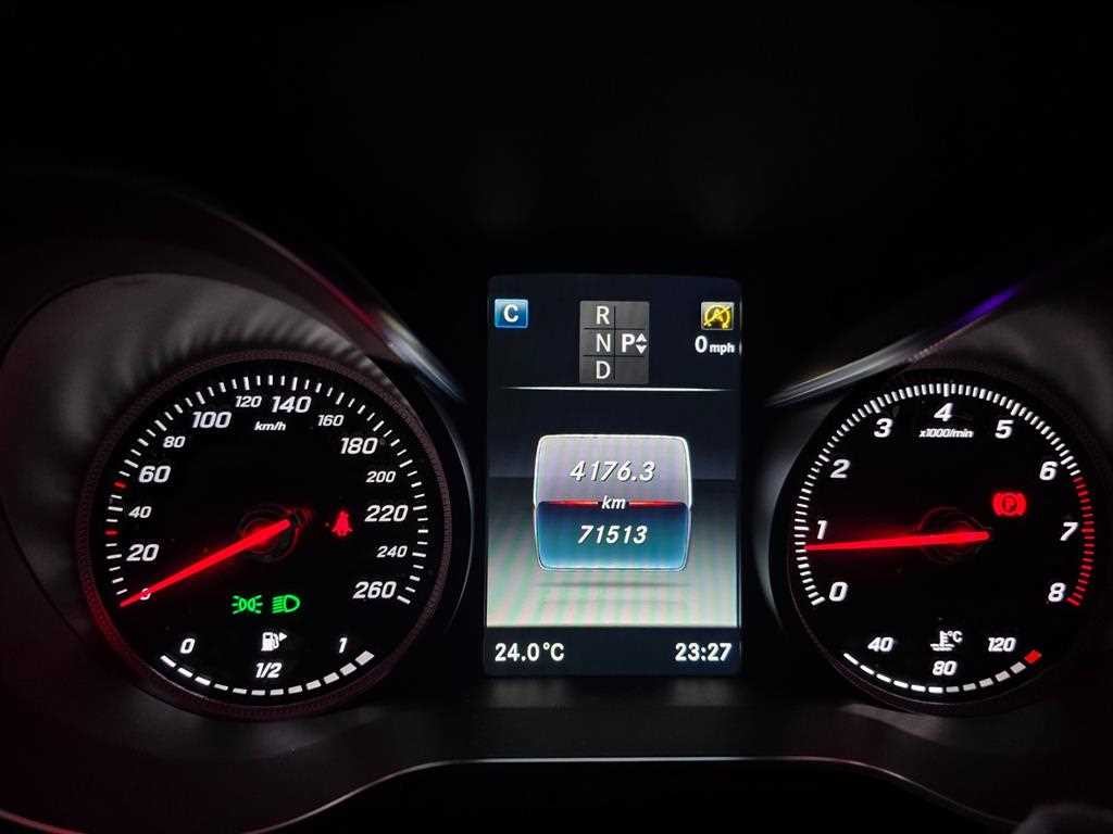 벤츠 C 클래스 C클래스 W205 C200 4MATIC 익스클루시브 이미지 4