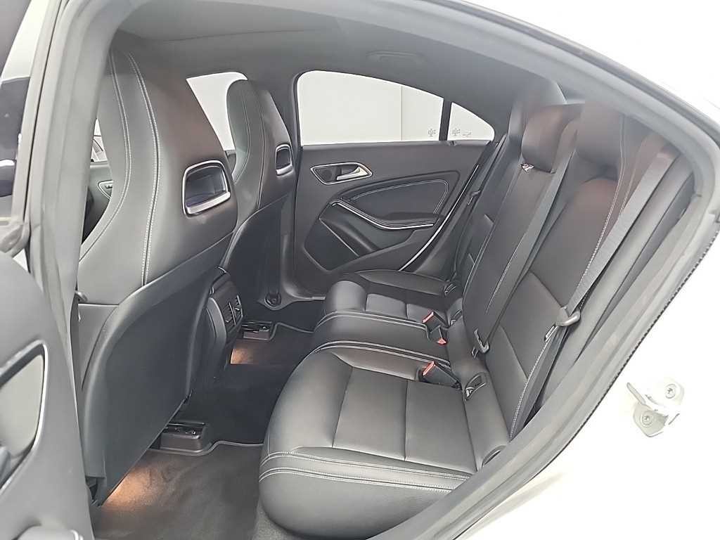 벤츠 CLA 클래스 CLA클래스 CLA 250 4MATIC 이미지 12