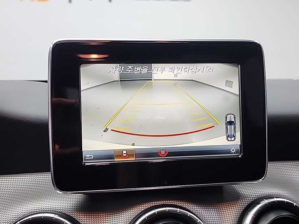 벤츠 CLA 클래스 CLA클래스 CLA 250 4MATIC 이미지 14