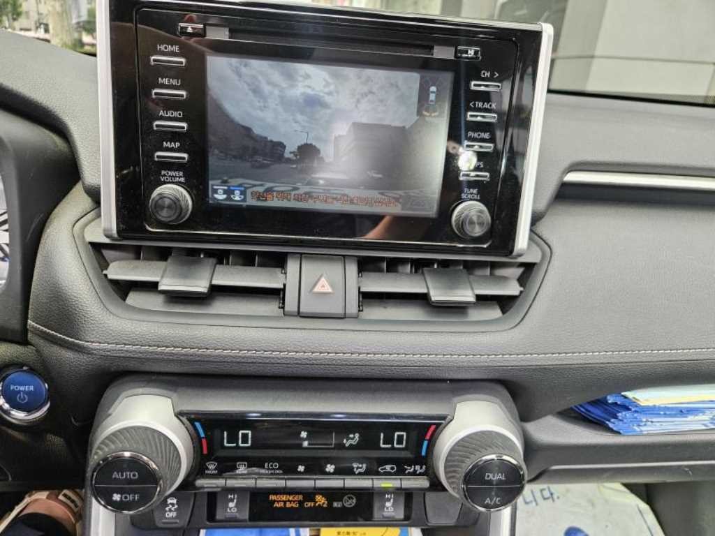 토요타 라브4 RAV4(5세대) 2.5 2WD 하이브리드 이미지 10