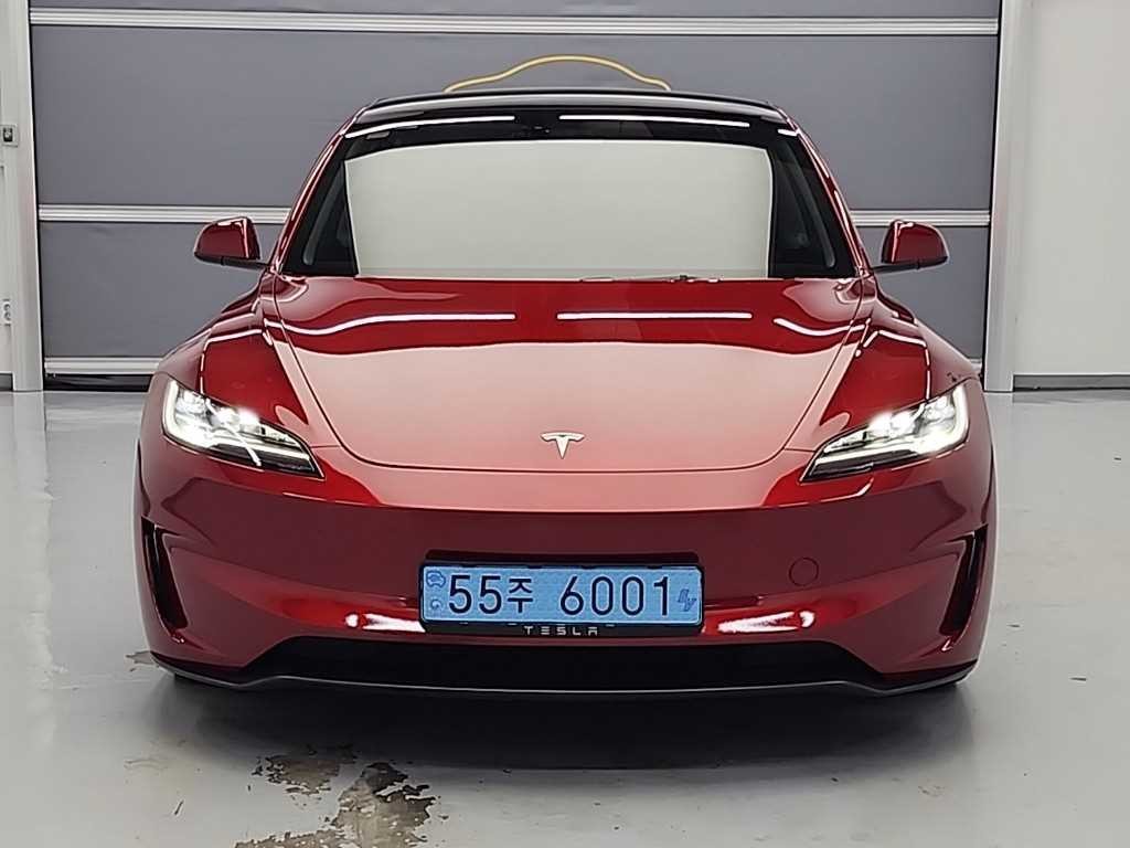테슬라 모델 3 퍼포먼스 이미지 2