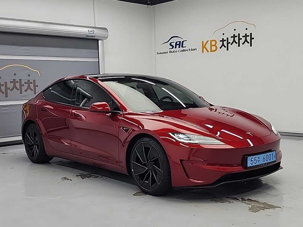 테슬라 모델 3 퍼포먼스 이미지 4