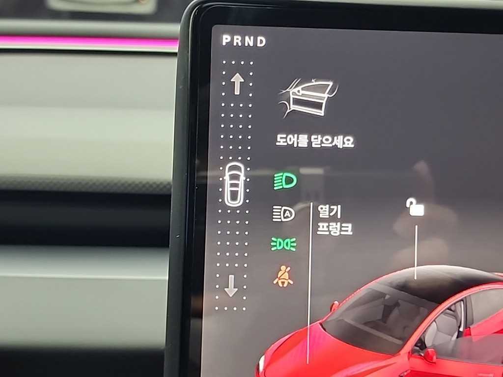 테슬라 모델 3 퍼포먼스 이미지 8