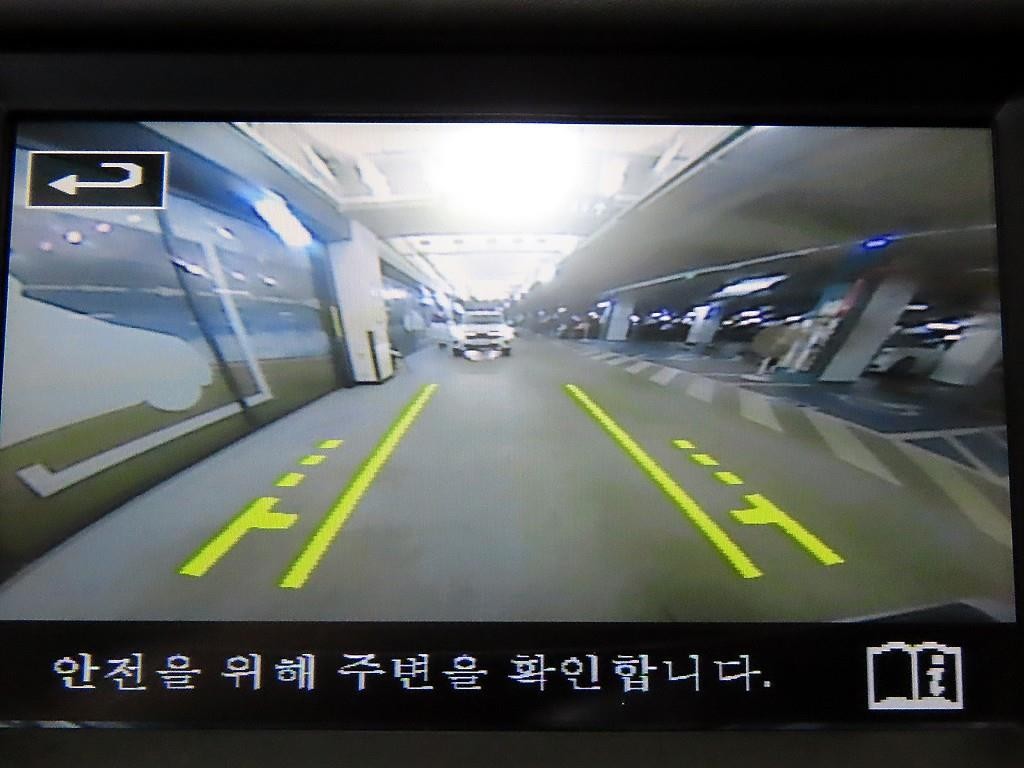랜드로버 디스커버리 디스커버리4 3.0 SDV6 랜드마크 에디션 이미지 14