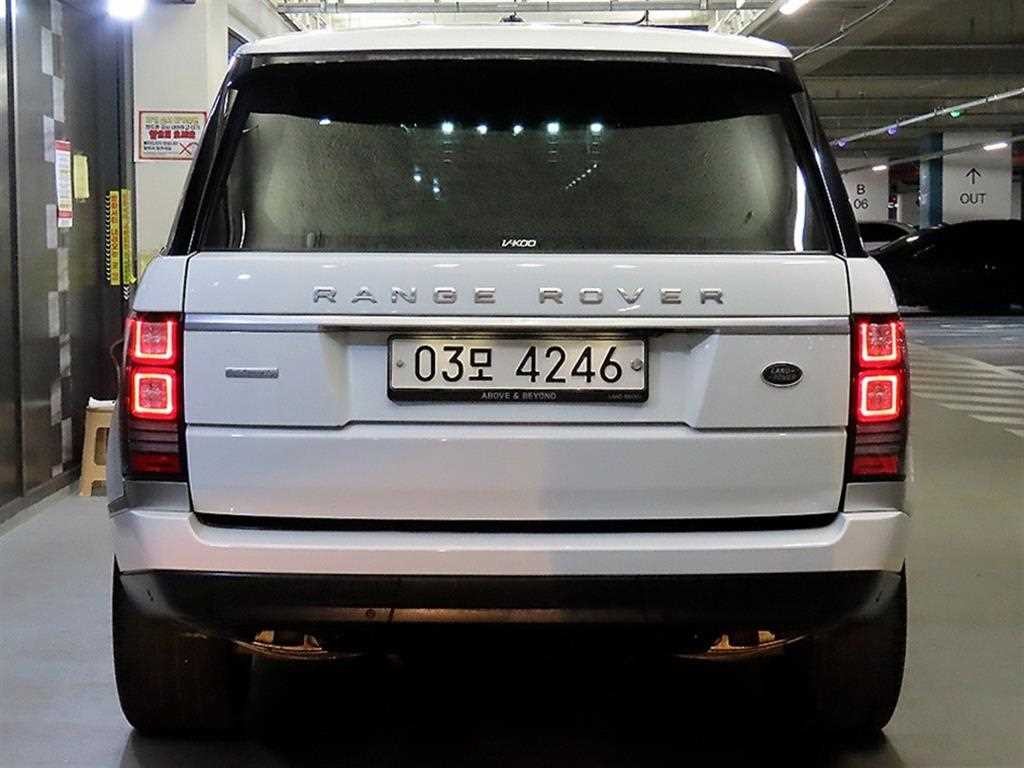 랜드로버 레인지로버 레인지로버 4세대 4.4 SDV8 VOGUE SE 디젤 이미지 5