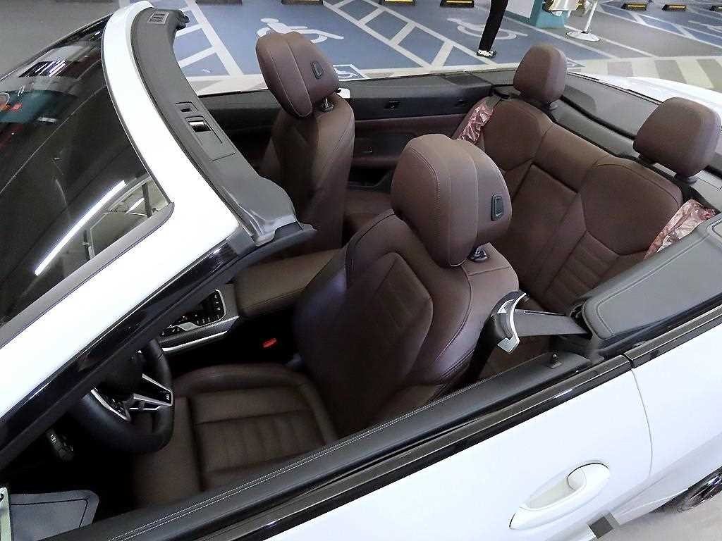 BMW 4시리즈 4시리즈 (G22) 420i 컨버터블 M 스포츠 이미지 10