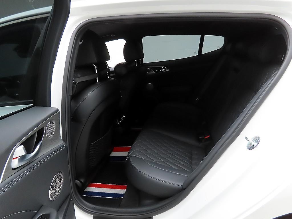 기아 스팅어 스팅어 마이스터 AWD 3.3 GT 이미지 14