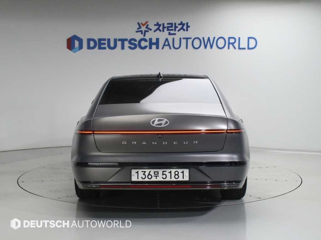 현대 그랜저 그랜저 (GN7) 가솔린 2.5 2WD 캘리그래피 이미지 4