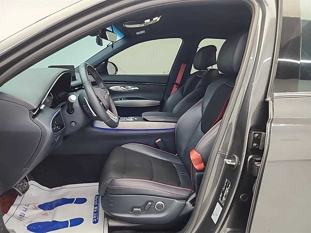 제네시스 GV70 2.5T 가솔린 2WD 스포츠 이미지 11