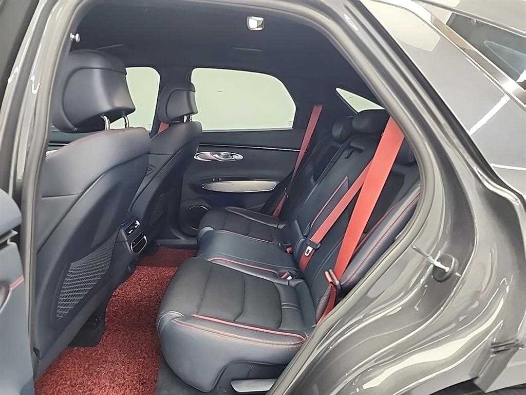 제네시스 GV70 2.5T 가솔린 2WD 스포츠 이미지 12