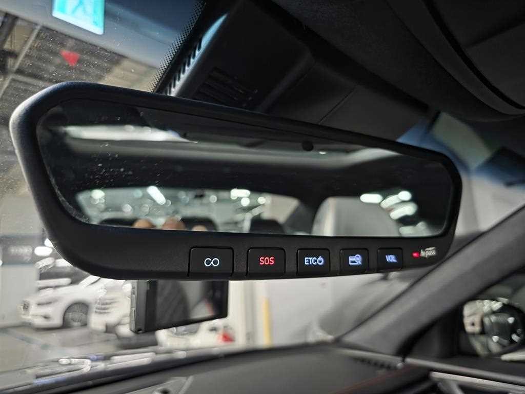 제네시스 G70 2.0T 스포츠 패키지 이미지 16