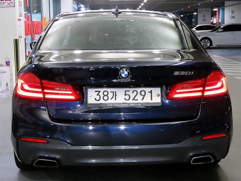 BMW 5시리즈 5시리즈 (G30) 530i M 스포츠 이미지 5