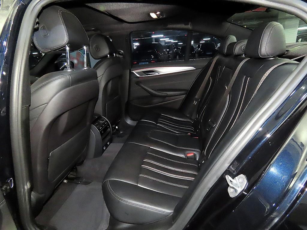 BMW 5시리즈 5시리즈 (G30) 530i M 스포츠 이미지 7