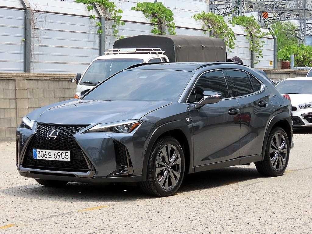 렉서스 UX UX 300h 2.0 F 스포츠 이미지 2