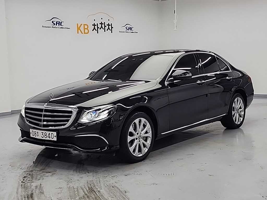 벤츠 E 클래스 E-클래스 W213 E300 4MATIC 익스클루시브 이미지 1