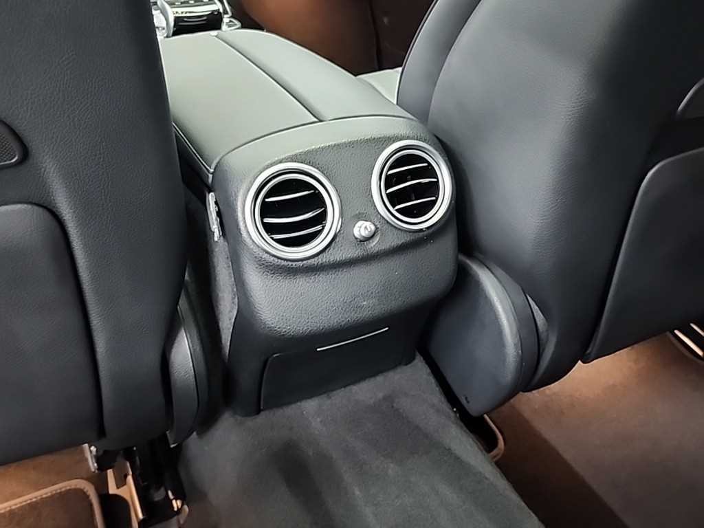 벤츠 E 클래스 E-클래스 W213 E300 4MATIC 익스클루시브 이미지 13