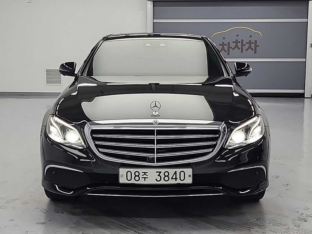 벤츠 E 클래스 E-클래스 W213 E300 4MATIC 익스클루시브 이미지 2