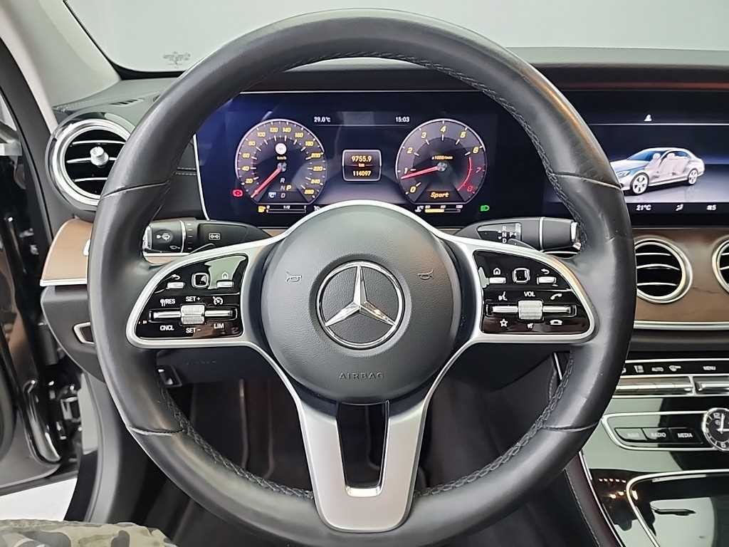 벤츠 E 클래스 E-클래스 W213 E300 4MATIC 익스클루시브 이미지 9