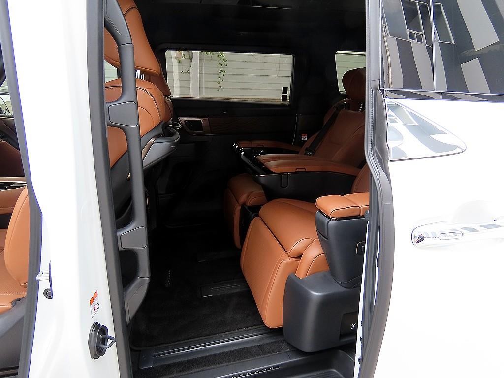 토요타 알파드 알파드 4세대 2.5 HEV AWD 이미지 6