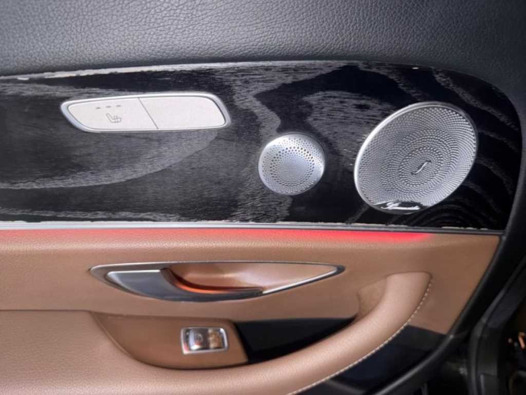 벤츠 E 클래스 E-클래스 W213 E300 4MATIC 아방가르드 이미지 14