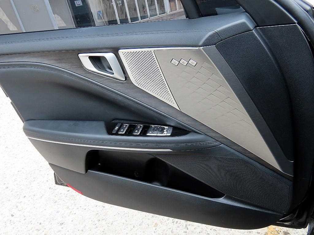 기아 K8 2.5 2WD 노블레스 이미지 11