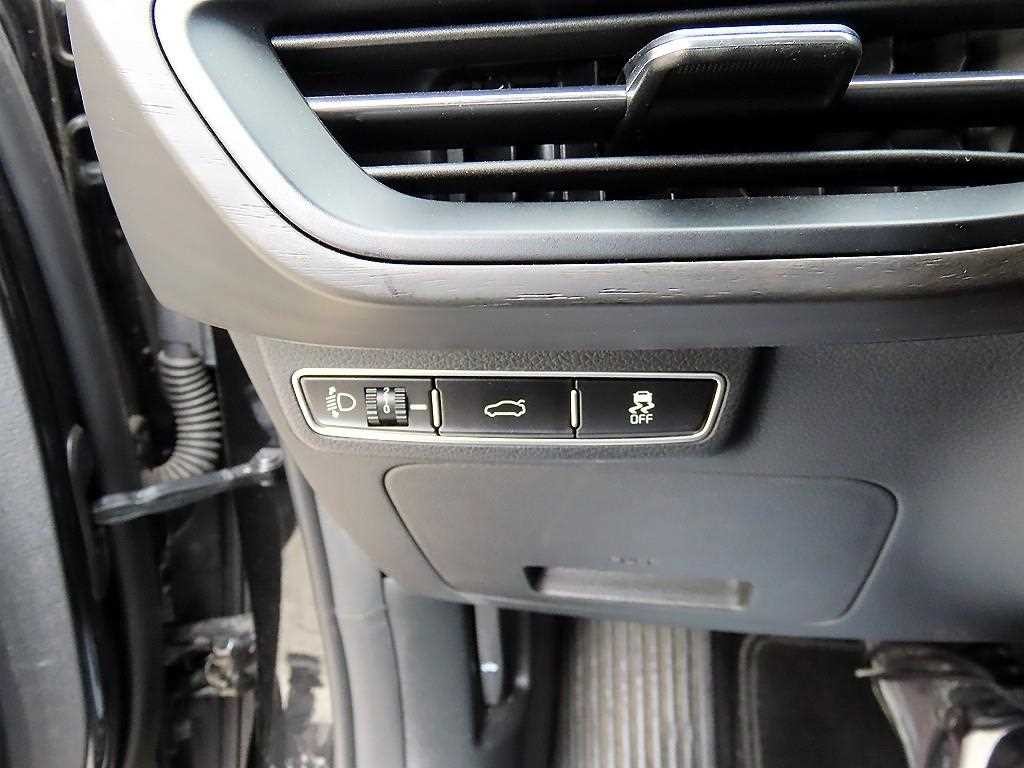 기아 K8 2.5 2WD 노블레스 이미지 12
