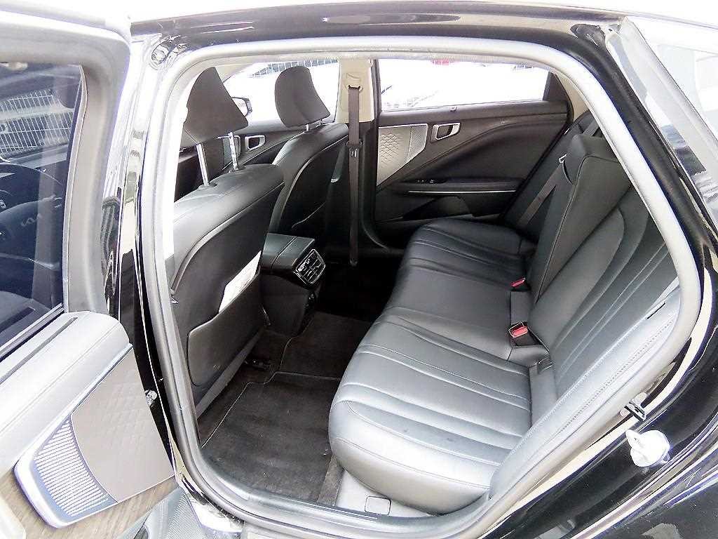 기아 K8 2.5 2WD 노블레스 이미지 6