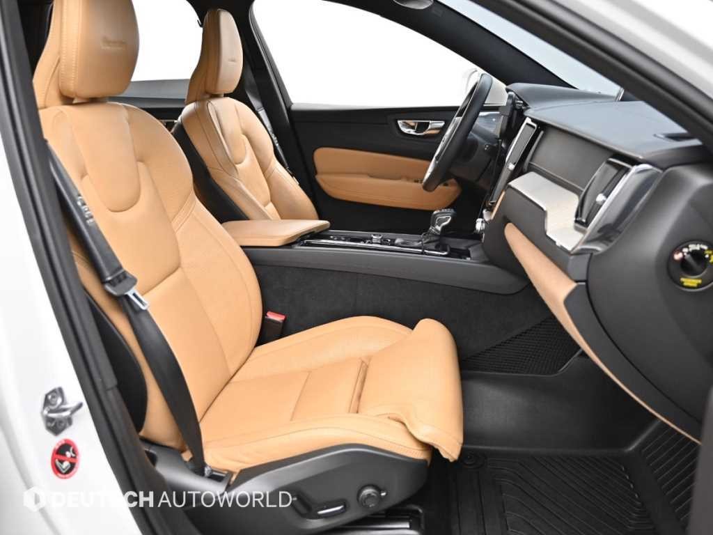볼보 XC60 XC60(2세대) D5 AWD 인스크립션 이미지 10