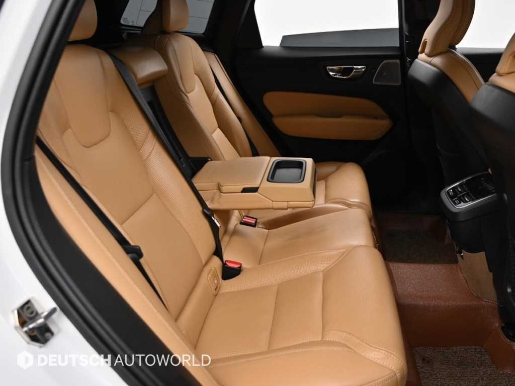 볼보 XC60 XC60(2세대) D5 AWD 인스크립션 이미지 12