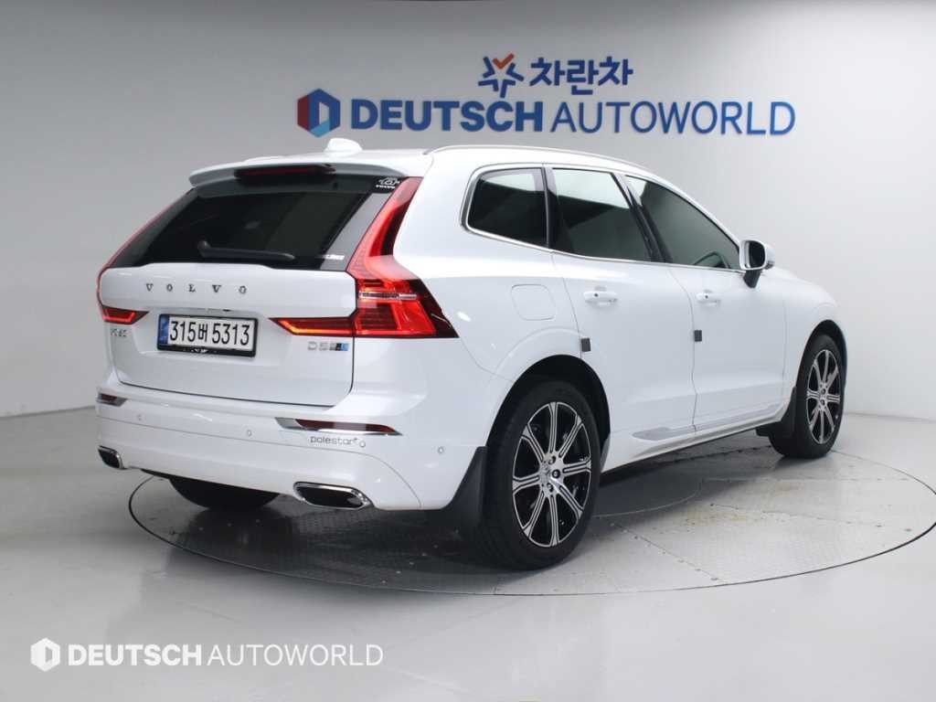 볼보 XC60 XC60(2세대) D5 AWD 인스크립션 이미지 2