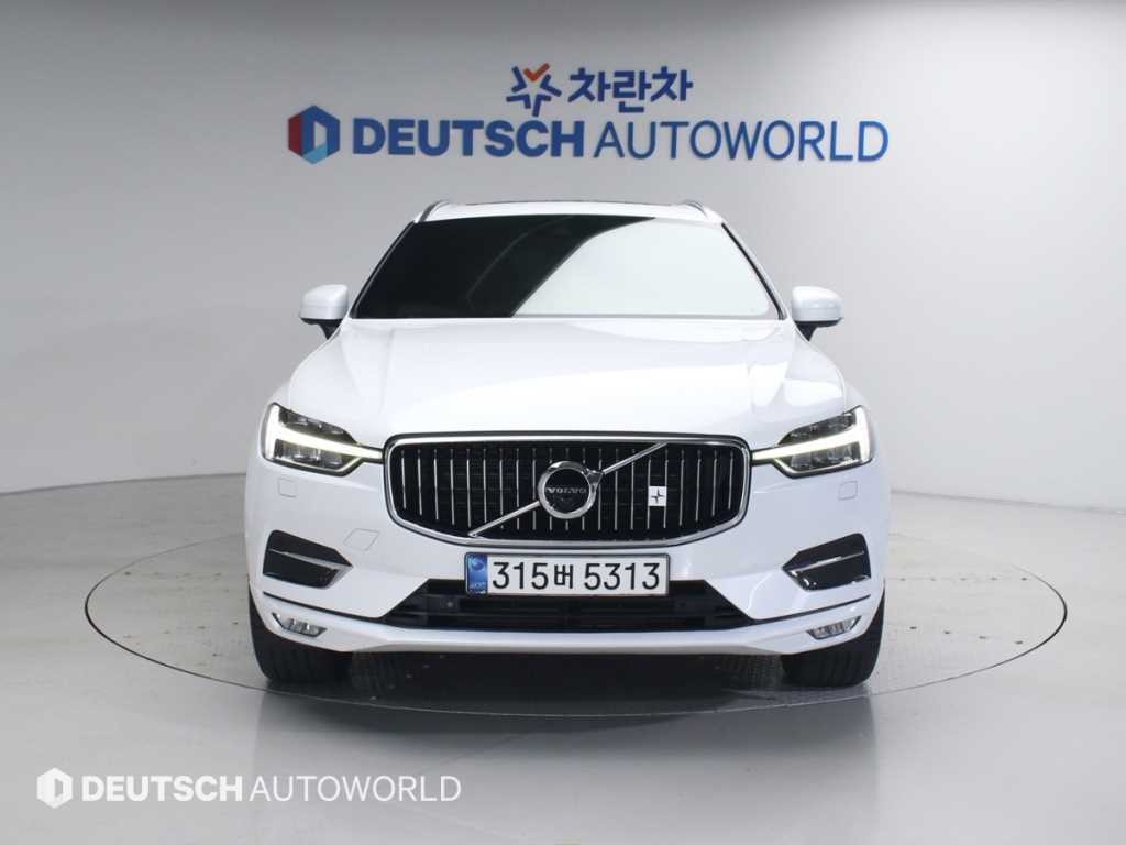 볼보 XC60 XC60(2세대) D5 AWD 인스크립션 이미지 3