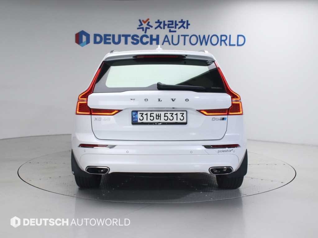 볼보 XC60 XC60(2세대) D5 AWD 인스크립션 이미지 4
