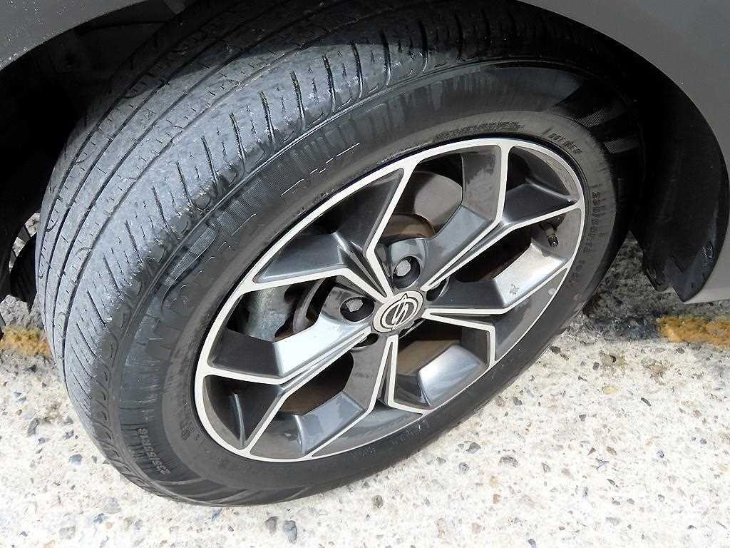 KG모빌리티(쌍용) 코란도 뷰티풀코란도 2WD 가솔린 1.5 C5 플러스 이미지 20