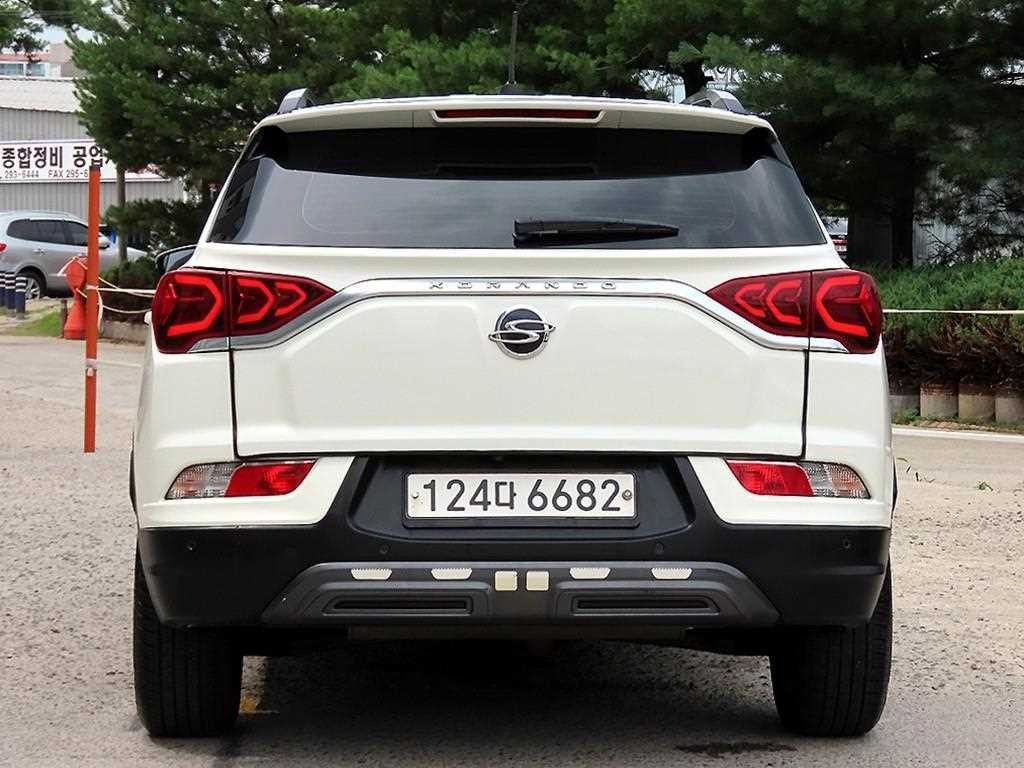 KG모빌리티(쌍용) 코란도 뷰티풀코란도 2WD 가솔린 1.5 C5 플러스 이미지 4