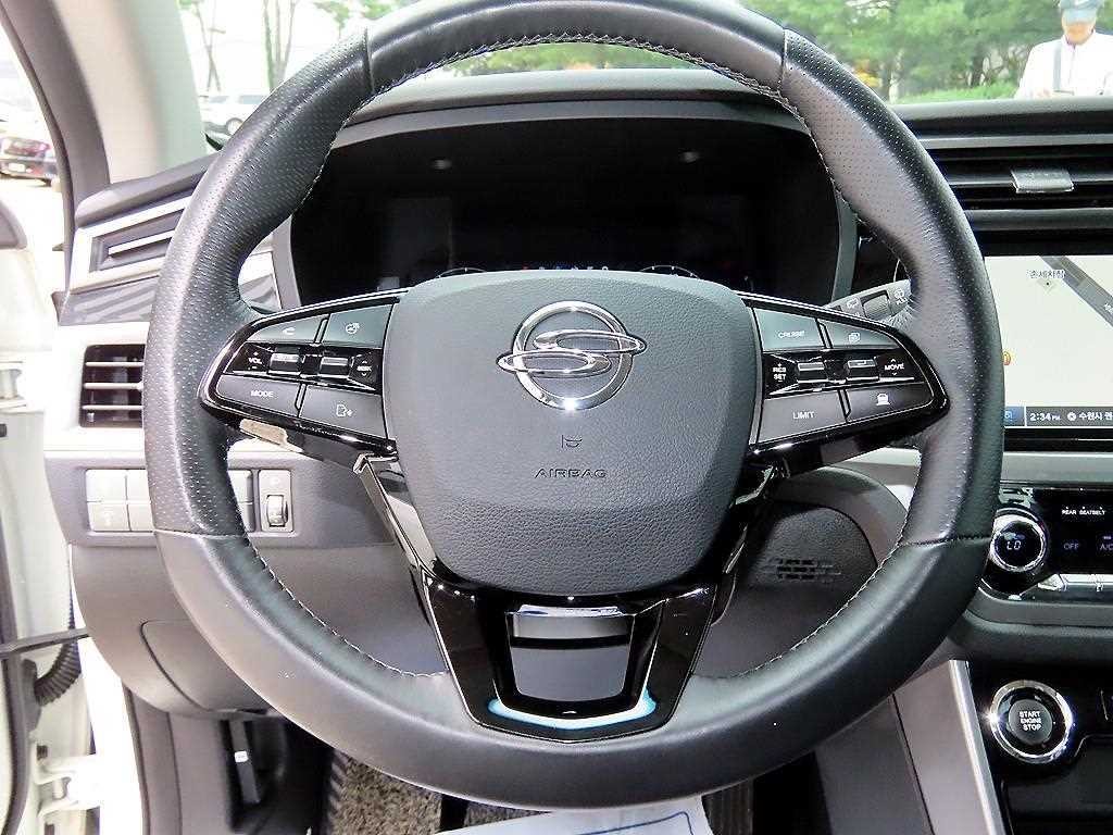 KG모빌리티(쌍용) 코란도 뷰티풀코란도 2WD 가솔린 1.5 C5 플러스 이미지 8