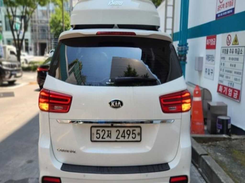 기아 카니발 더 뉴 카니발 디젤 9인승 럭셔리 이미지 2