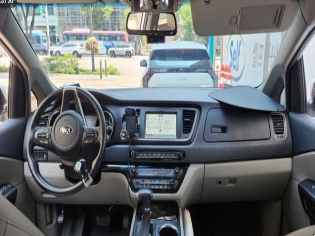 기아 카니발 더 뉴 카니발 디젤 9인승 럭셔리 이미지 4