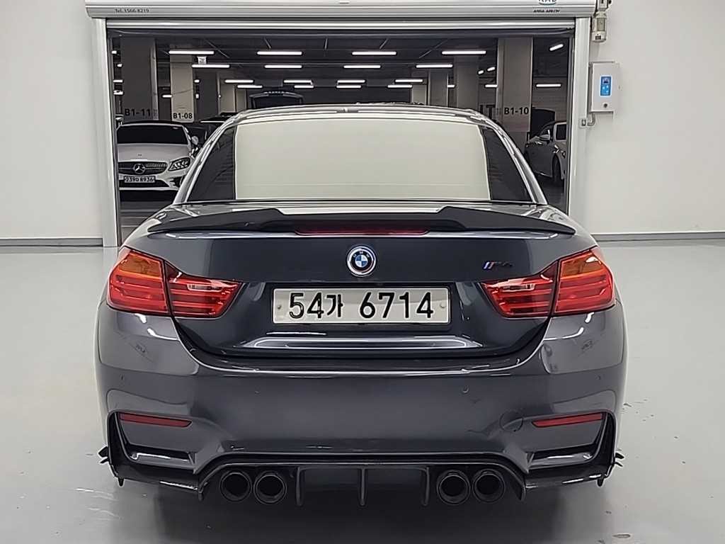BMW 4시리즈 M4 (F82) 컨버터블 퍼포먼스 사일렌서 에디션 이미지 3
