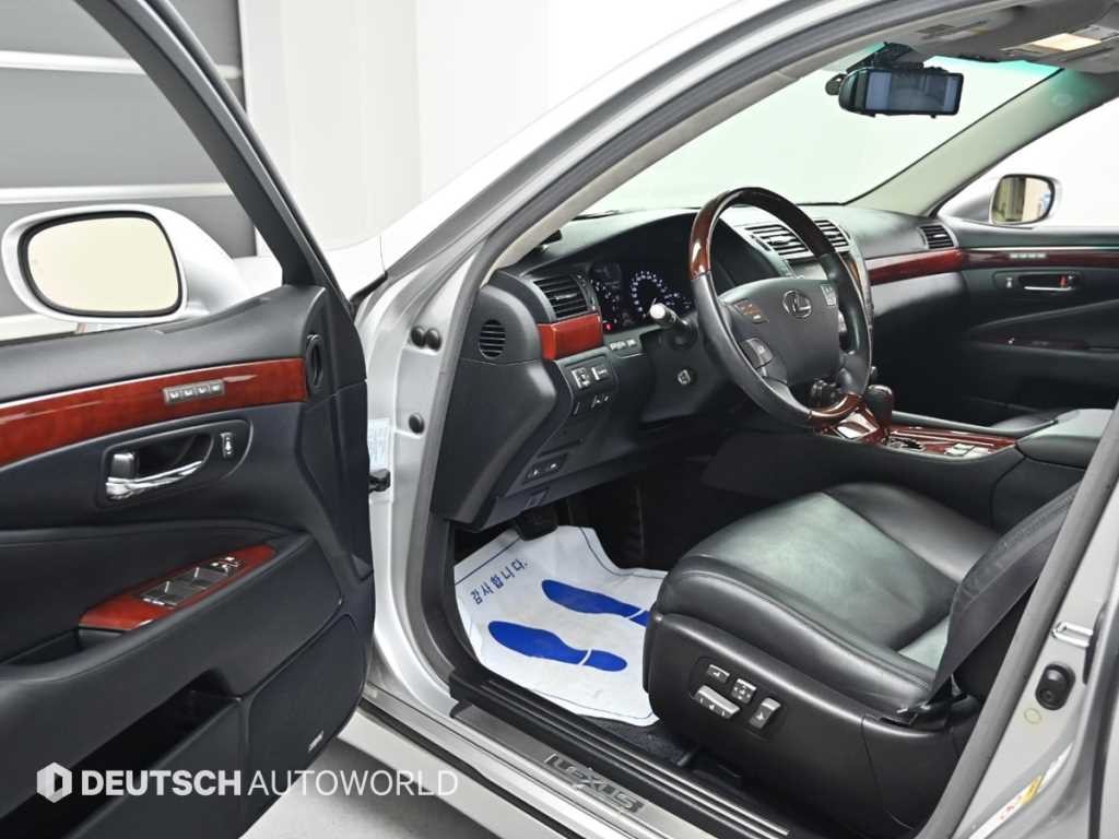 렉서스 LS LS460 AWD 이미지 11
