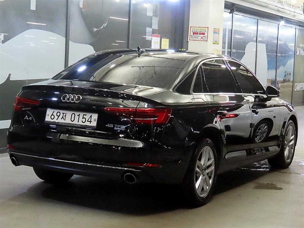 아우디 A4 A4 (B9) 45 TFSI 콰트로 프리미엄 이미지 4