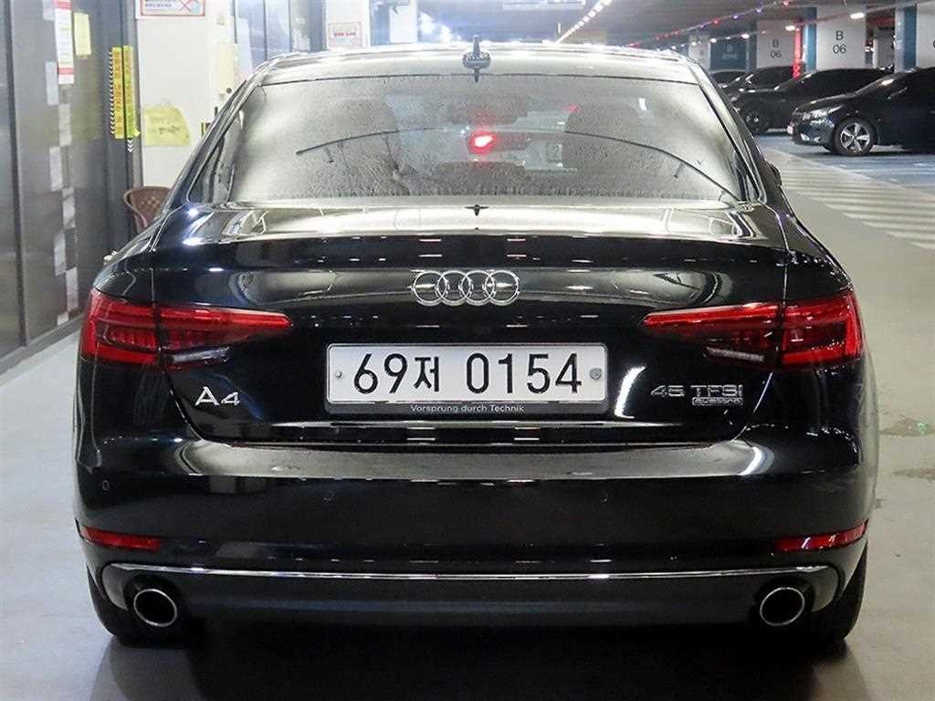 아우디 A4 A4 (B9) 45 TFSI 콰트로 프리미엄 이미지 5