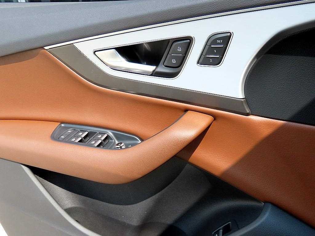 아우디 Q7 Q7 (4M) 45 TFSI 콰트로 이미지 11