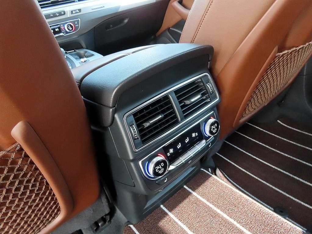 아우디 Q7 Q7 (4M) 45 TFSI 콰트로 이미지 15