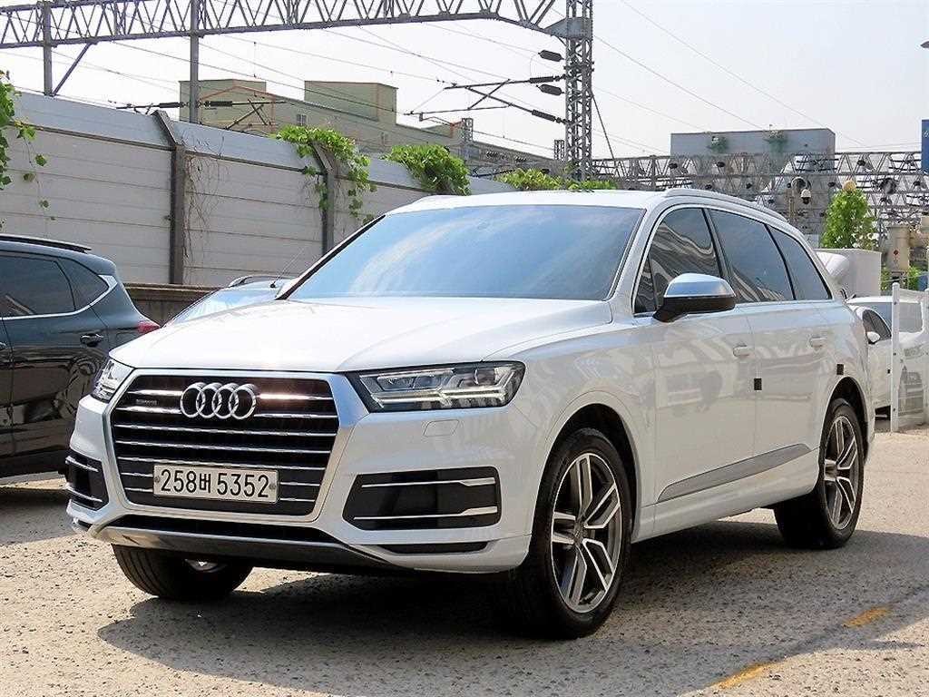 아우디 Q7 Q7 (4M) 45 TFSI 콰트로 이미지 2